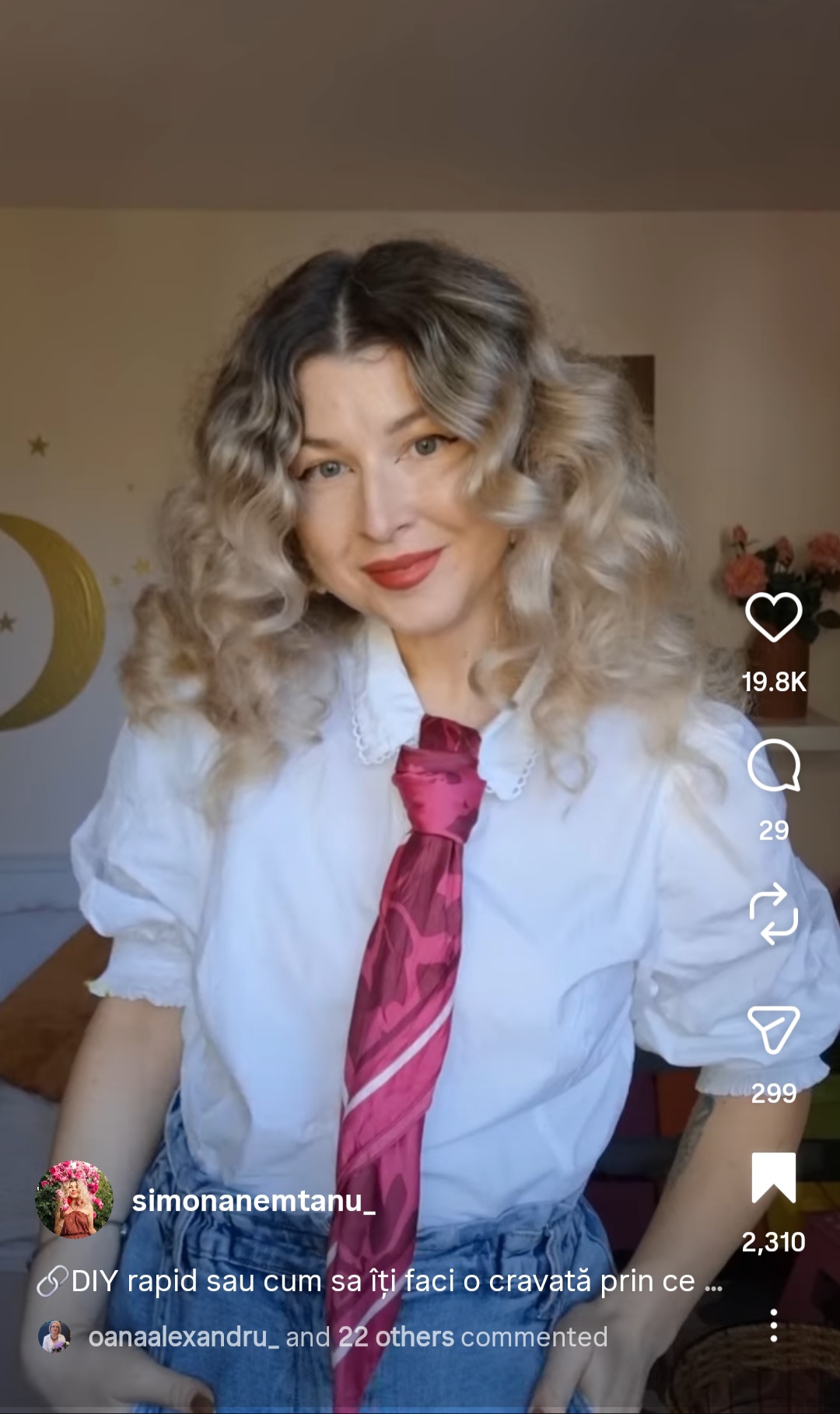 Cravată din eșarfă